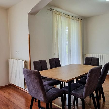 Juli No3 & No4 Apartment Mugeba Ngoại thất bức ảnh