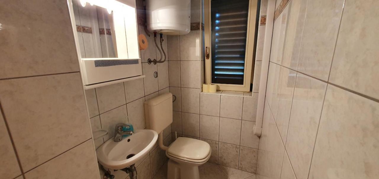 Juli No3 & No4 Apartment Mugeba Ngoại thất bức ảnh