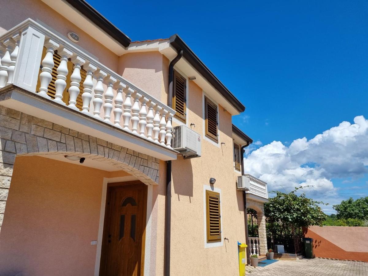 Juli No3 & No4 Apartment Mugeba Ngoại thất bức ảnh