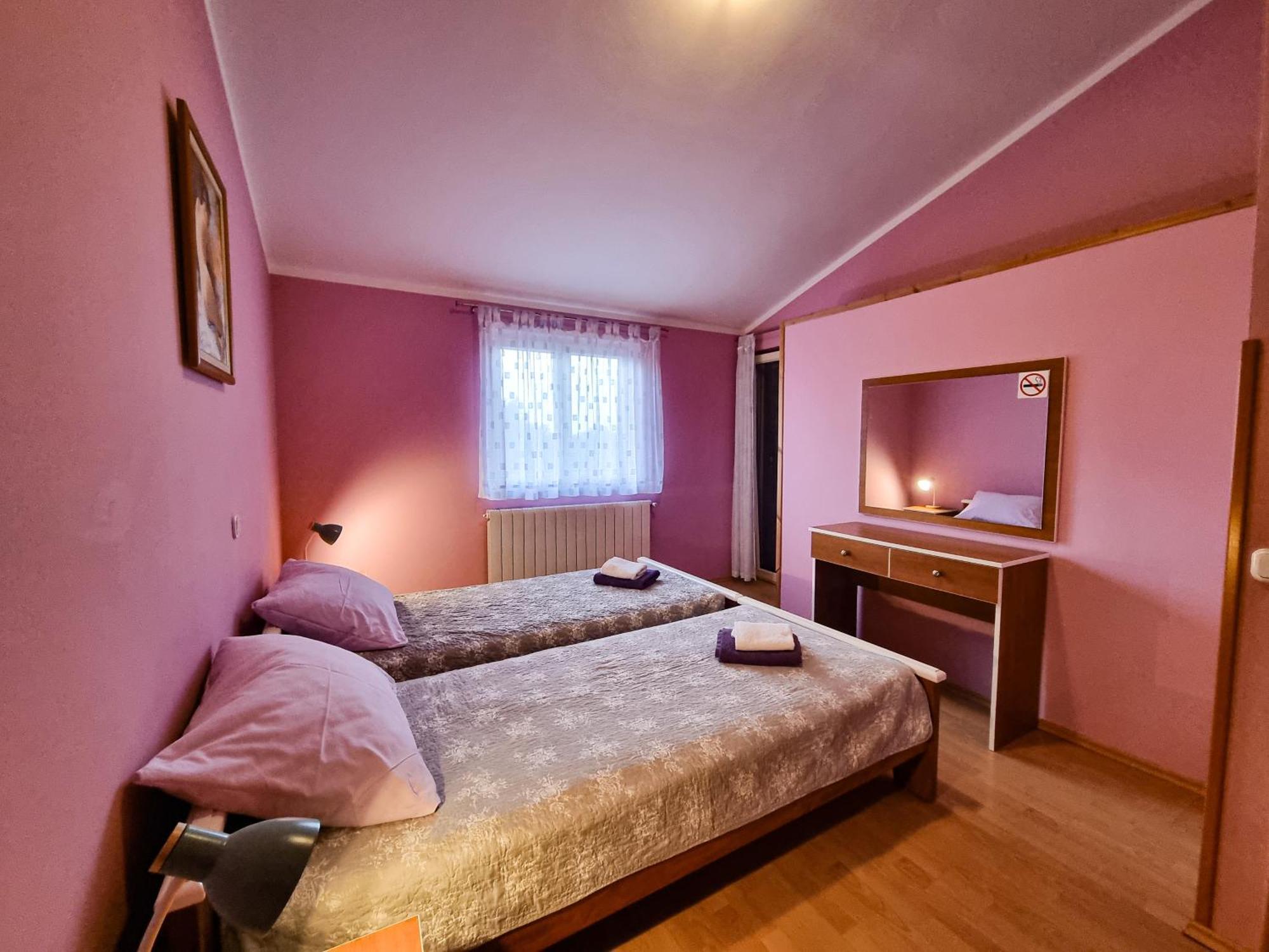 Juli No3 & No4 Apartment Mugeba Ngoại thất bức ảnh
